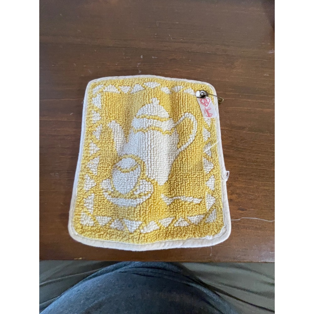 Vintage Ritz Quality Yellow White Teapot Teacup Cotton Loop Pot Holder Hot Pad